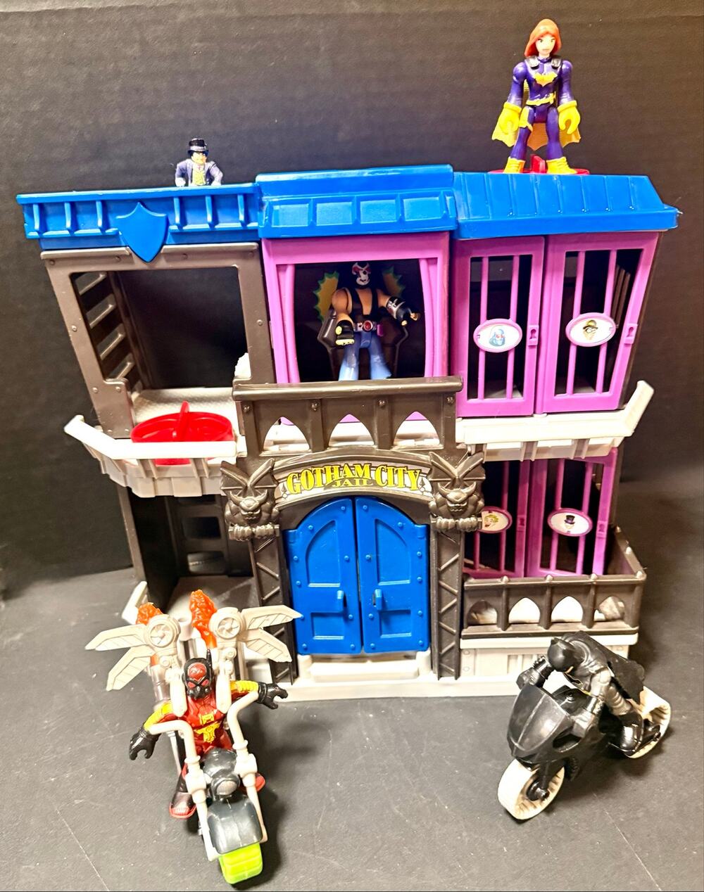 Fisher-Price Imaginext DC Super Friends Gotham City Jail firefly& motorcycle
